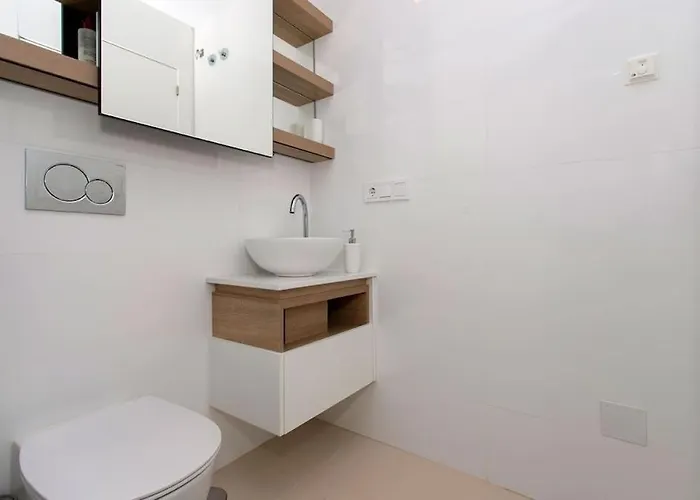 Ch Estrella Ciudad Quesada لقنت